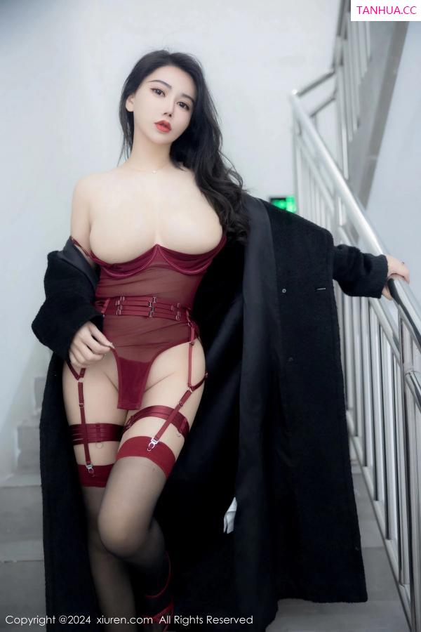   [XiuRen]高清写真图 2024.03.13 No.8221 李若汐 黑丝美腿第44张图片